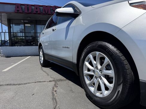 Used 2019 Chevrolet Equinox LT FWD image 21