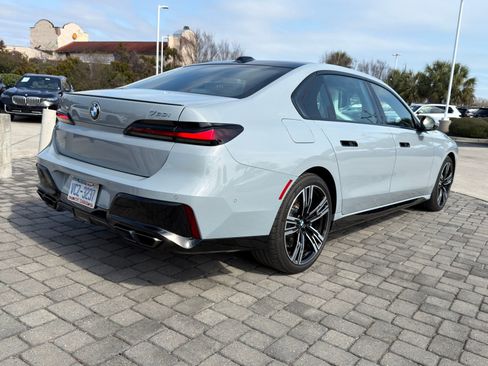 Certified 2024 BMW 760i xDrive w/ Executive Package image 9