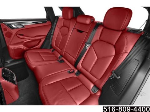 Used 2023 Porsche Macan S image 14