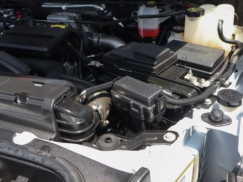 Used 2023 Chevrolet Silverado 3500 W/T AWD/4WD image 15
