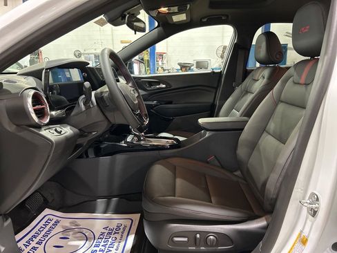 New 2026 Chevrolet Trax RS w/ Sunroof Package image 19