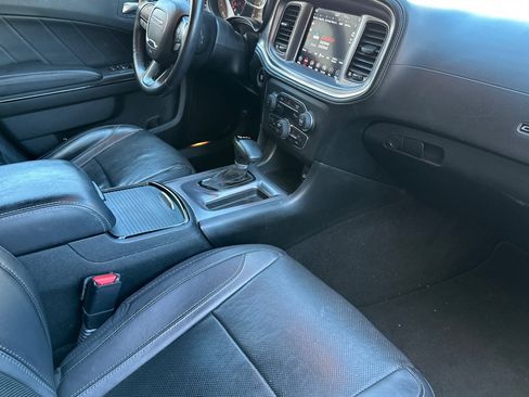 Used 2019 Dodge Charger SXT w/ Plus Group RWD image 18