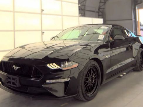 Used 2020 Ford Mustang GT RWD image 1