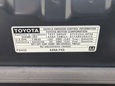 Used 2025 Toyota Camry SE FWD image 22