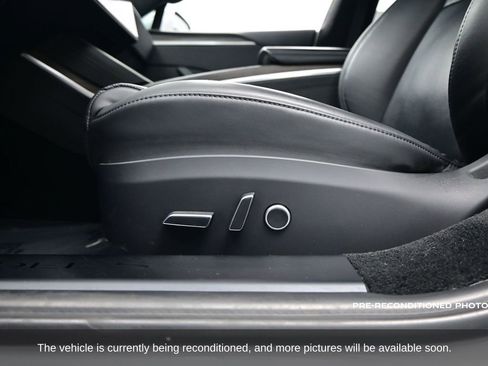 Used 2022 Tesla Model S image 13