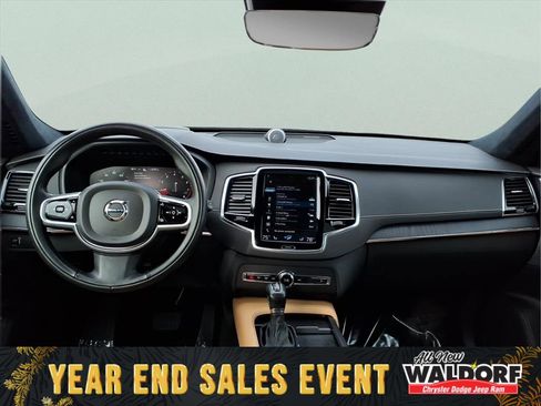 Used 2021 Volvo XC90 T6 Inscription w/ Lounge Package image 13