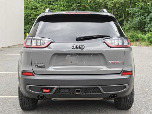Used 2019 Jeep Cherokee Trailhawk w/ Cold Weather Group AWD/4WD image 4