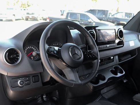 Used 2026 Mercedes-Benz Sprinter 2500 image 24