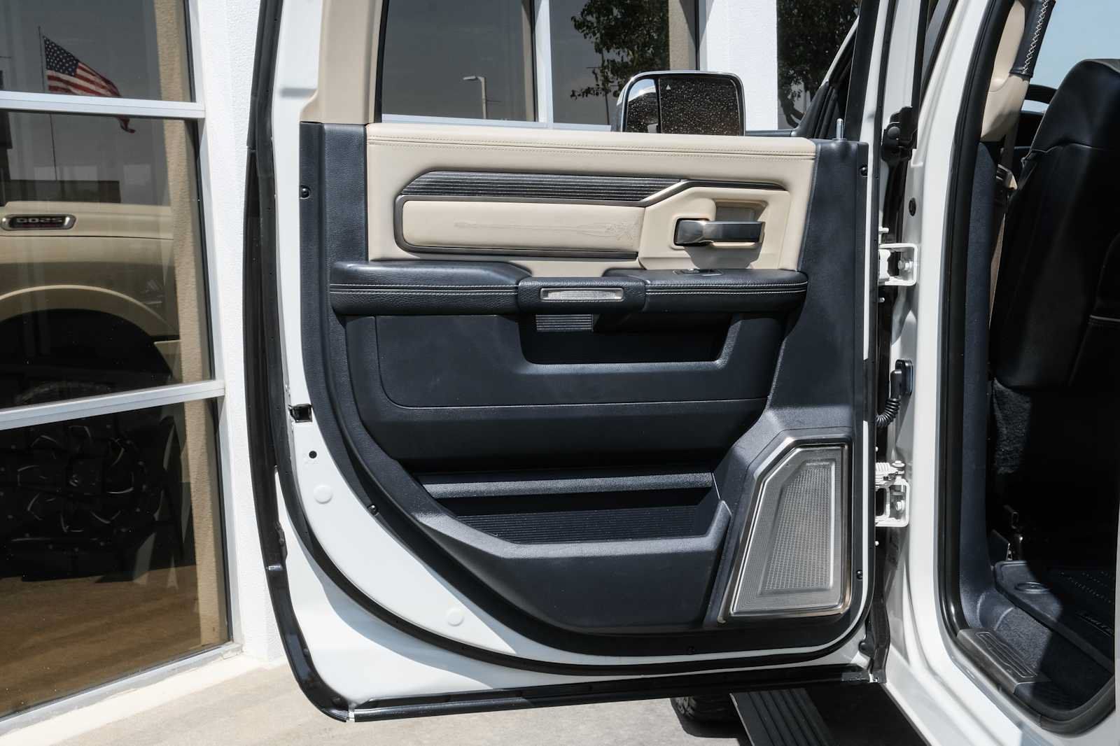 Used 2019 RAM 2500 Limited AWD/4WD image 45