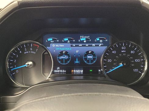 Used 2018 Ford Expedition XLT w/ Equipment Group 202A RWD image 23
