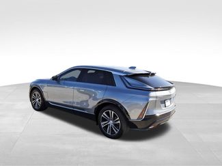 New 2025 Cadillac Lyriq Luxury video 3