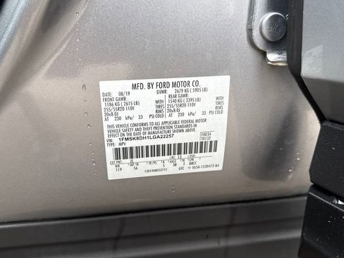 Used 2020 Ford Explorer XLT w/ Equipment Group 202A image 32