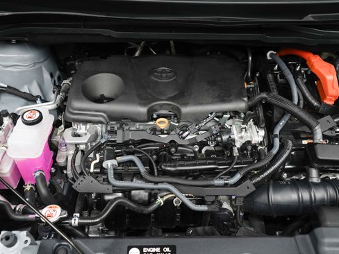 Used 2026 Toyota Sienna XLE Woodland Edition AWD/4WD image 31