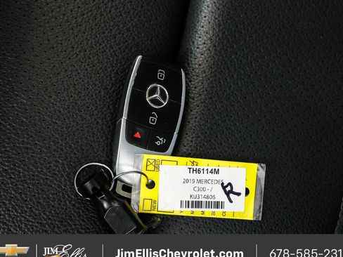 Used 2019 Mercedes-Benz C 300 Sedan image 36