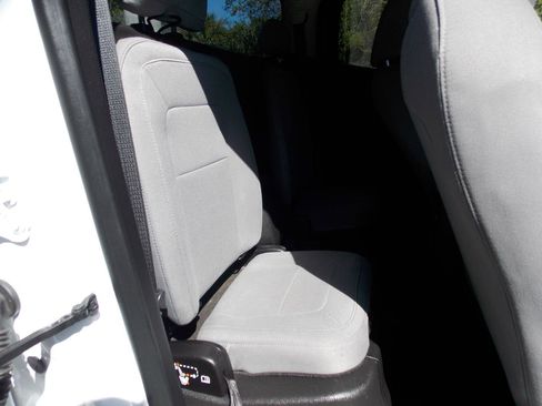 Used 2015 Chevrolet Colorado W/T w/ WT Convenience Package RWD image 8