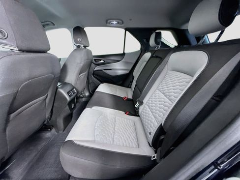 Used 2020 Chevrolet Equinox LS w/ LS Convenience Package FWD image 25