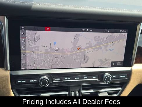 Used 2021 Porsche Macan AWD/4WD image 9