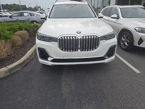 Used 2019 BMW X7 xDrive50i w/ Dynamic Handling Package AWD/4WD image 2