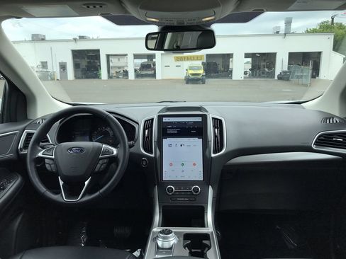 Used 2023 Ford Edge SEL w/ Convenience Package AWD/4WD image 18