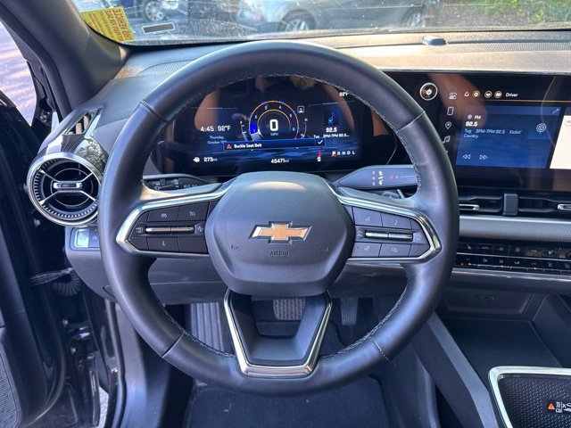 Used 2025 Chevrolet Equinox LT w/ Convenience Package II FWD image 19