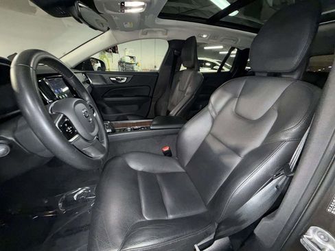 Used 2023 Volvo V60 B5 Cross Country Plus w/ Climate Package image 2