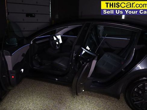 Used 2025 Tesla Model 3 Long Range image 29