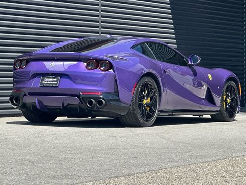 Used 2020 Ferrari 812 Superfast RWD image 8