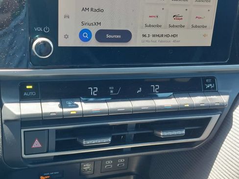 Certified 2025 Toyota Camry SE FWD image 33
