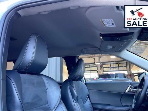 Used 2025 Mitsubishi Outlander SE AWD/4WD image 22