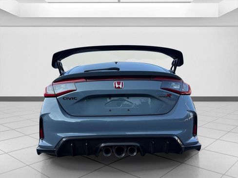 Used 2024 Honda Civic Type R image 4