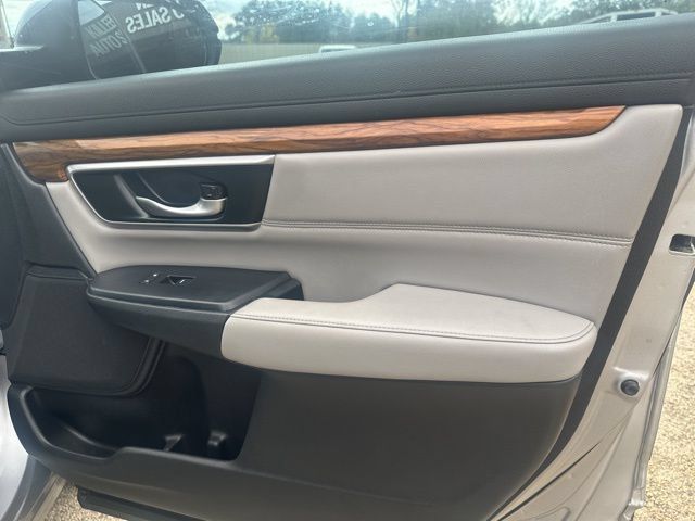 Used 2019 Honda CR-V Touring image 6