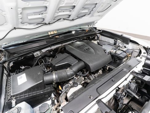 Used 2023 Toyota Tacoma TRD Sport image 33