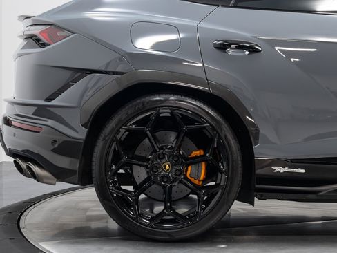 Used 2023 Lamborghini Urus Performante image 19