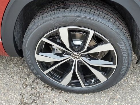 New 2025 Volkswagen Atlas SEL Premium R-Line image 5