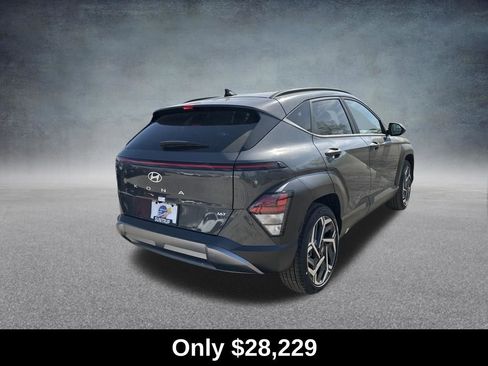 Used 2026 Hyundai Kona SEL Premium FWD image 4