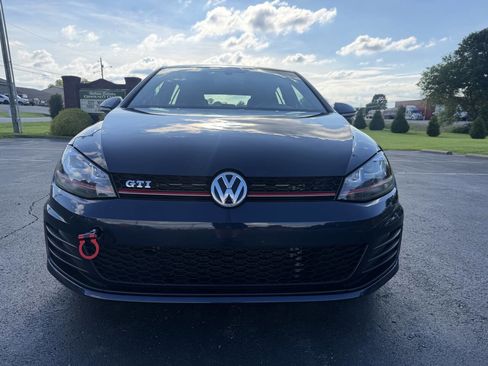 Used 2016 Volkswagen GTI SE w/ Lighting Package (SEL) FWD image 10