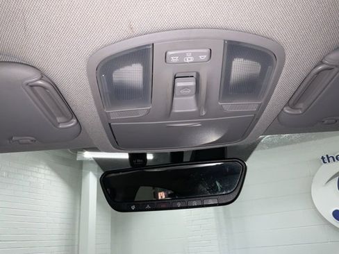 Used 2020 Hyundai Elantra Limited w/ Ultimate Package 03 image 28