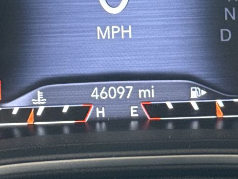 Used 2022 Jeep Cherokee Latitude Lux AWD/4WD image 21