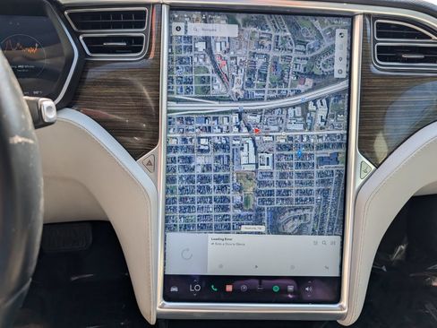 Used 2015 Tesla Model S 60 RWD image 22