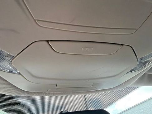 Used 2017 Ford Escape SE w/ SE Sport Appearance Package FWD image 20