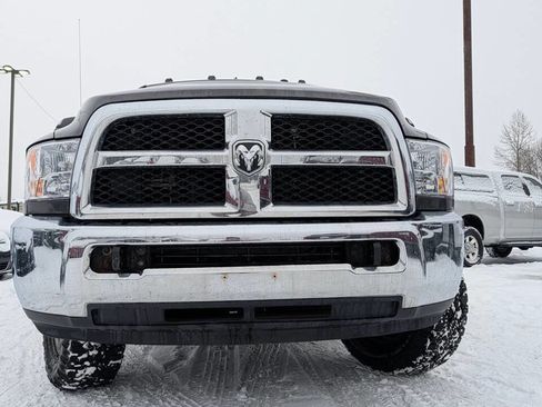 Used 2016 RAM 2500 Tradesman w/ Chrome Appearance Group image 3