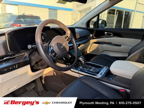 Used 2024 Kia Carnival SX Prestige FWD image 9
