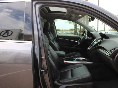 Used 2018 Acura MDX FWD image 17