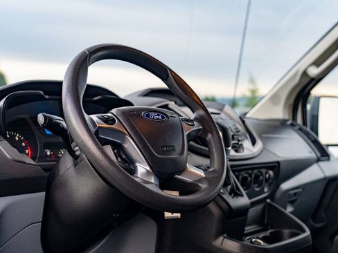 Used 2019 Ford Transit 150 XLT image 13