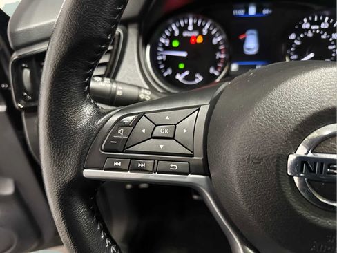 Used 2022 Nissan Rogue Sport SL w/ Premium Package image 14