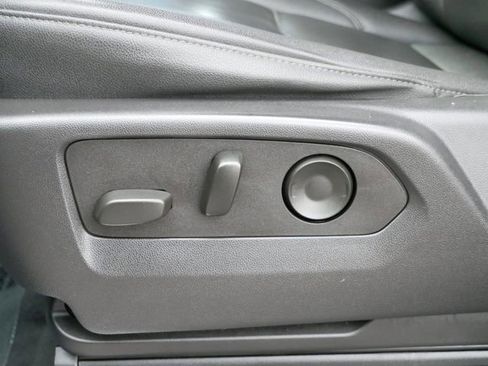 Used 2022 Chevrolet Silverado 1500 LT Trail Boss w/ Convenience Package II image 13