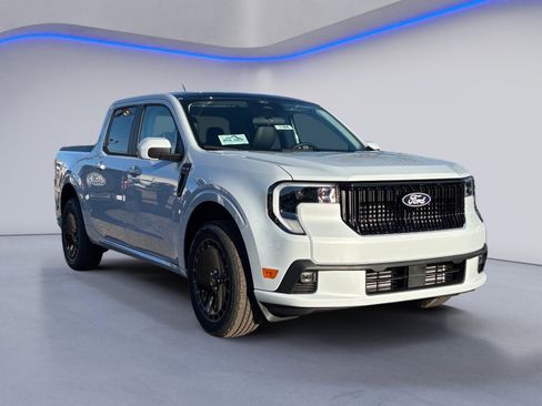 New 2026 Ford Maverick Lobo image 8