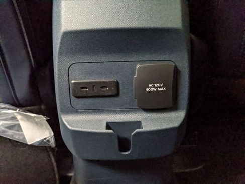 New 2026 Ford Maverick Lariat image 19