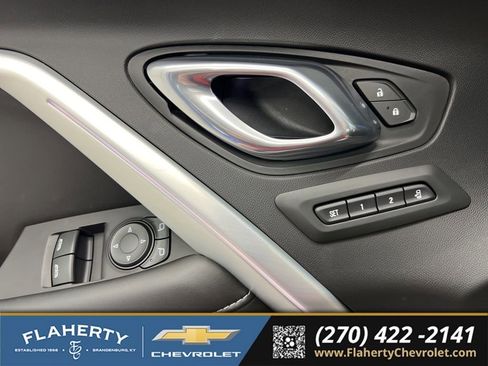 Used 2018 Chevrolet Camaro SS RWD image 17