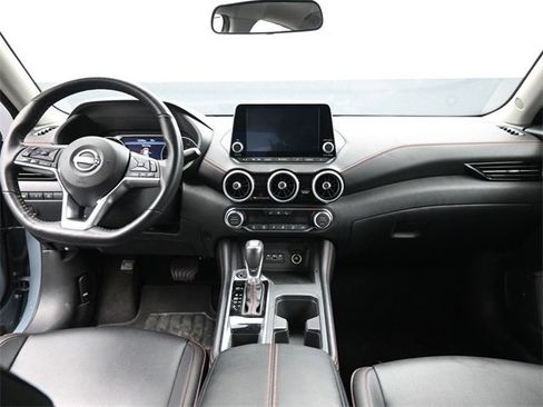 Used 2025 Nissan Sentra SR w/ SR Premium Package image 23